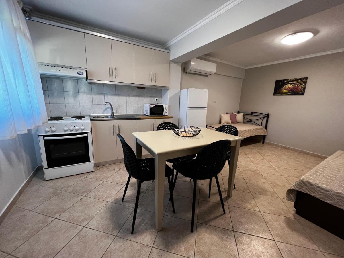 Pandora Apartments Moúdhros Extérieur photo
