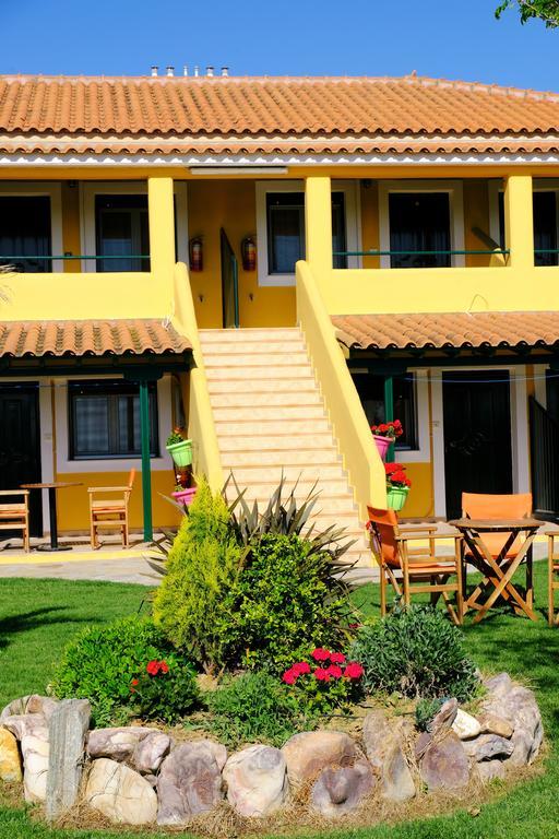 Pandora Apartments Moúdhros Extérieur photo