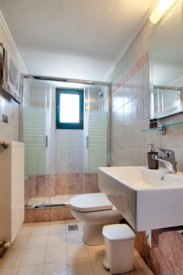 Pandora Apartments Moúdhros Extérieur photo